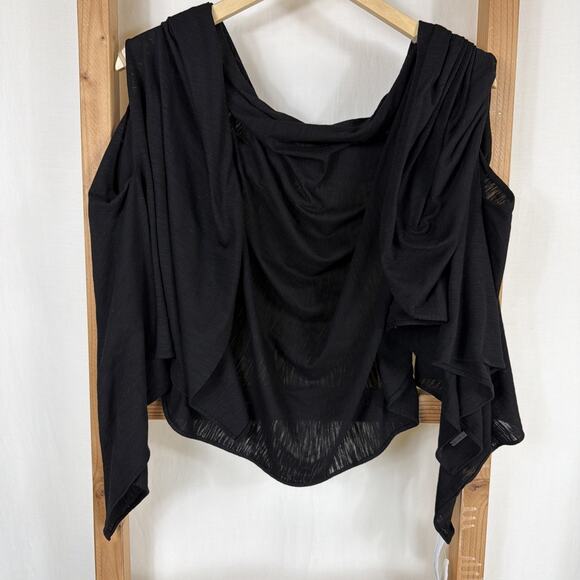 Eddie Bauer Tops - Eddie Bauer Black Shrug Zip Pocket #1331 Size One Size